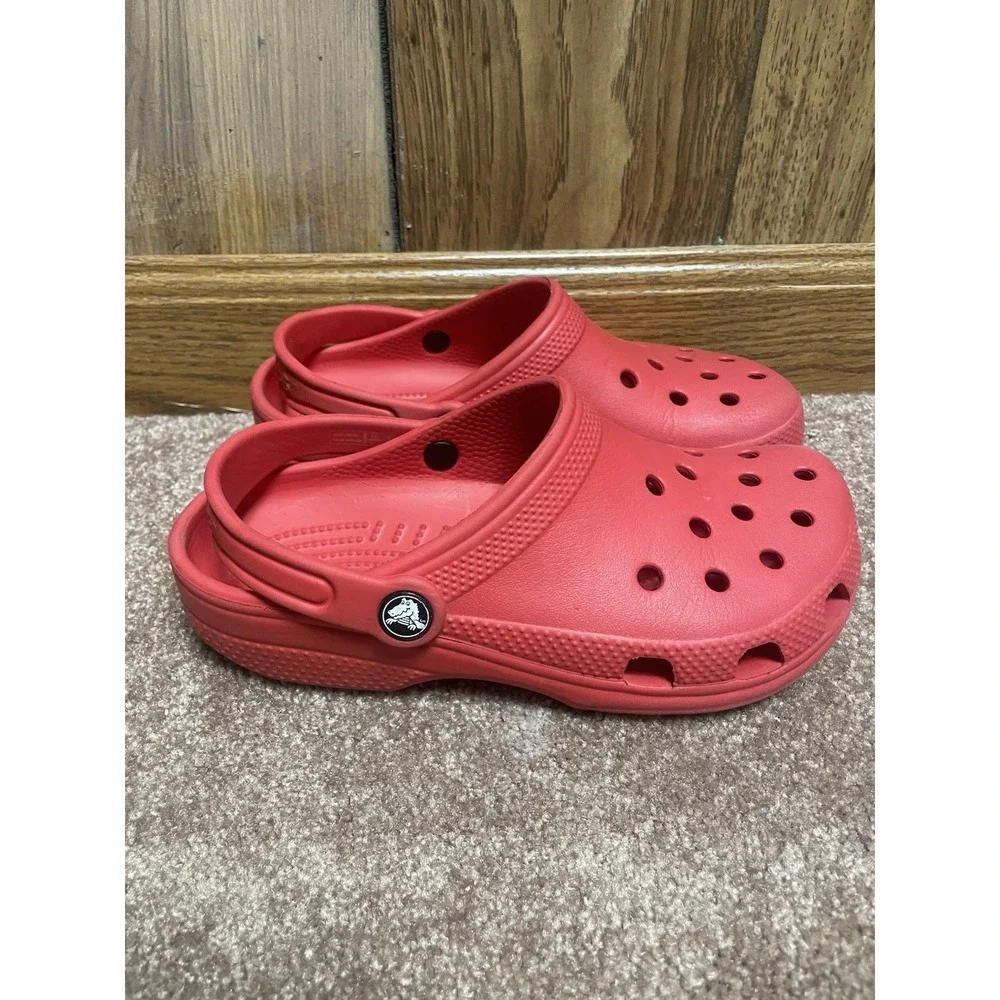 Crocs Red Unisex Youth Slip On Sandals Ultra Light Water Friendly Clogs Junior 3